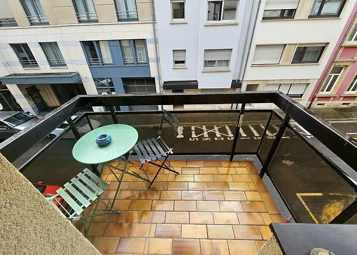 Sweet-Glacis, Centre Ville, Proche Tramway Et Parking